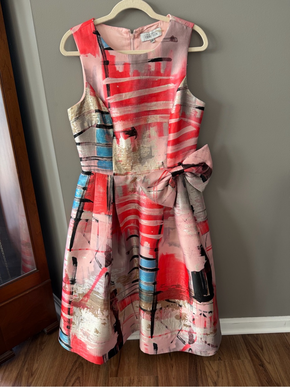 Rickie Freeman by Teri Jon Pink Red Metallic Abstract Bow-Accent Cocktail Sz 4 - Picture 2 of 7